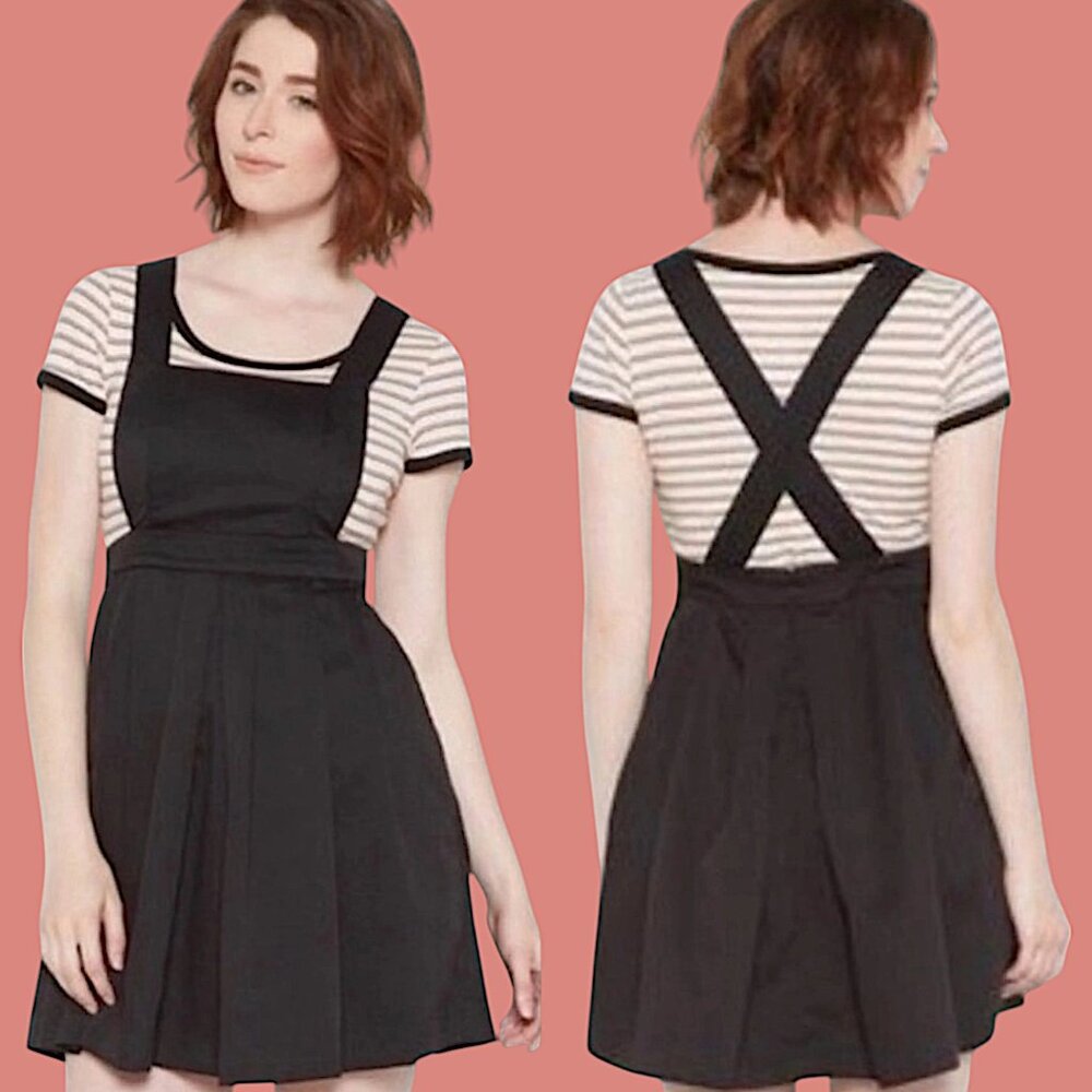 ModCloth Sunny Girl Pinafore in Black Size Medium
